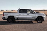 This Ram 1500 has a strong Twin Turbo Regular Unleaded I-6 3.0 L/183 engine powering this Automatic... (image 3)