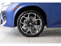 2025 BMW X2 xDrive28i 2.0L 4-Cylinder DOHC 16V TwinPower Turbo AWD 7-Speed Automatic EXTERIOR - FROZ... (image 6)