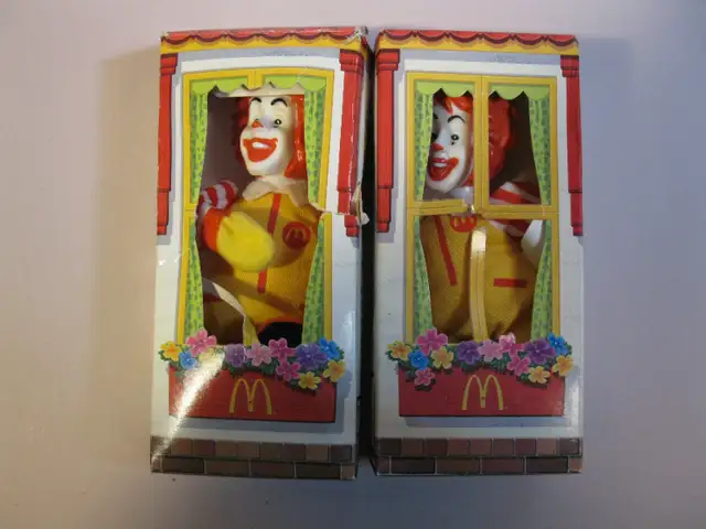 RONALD McDONALD FINGER PUPPET62863258694147121