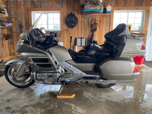 Goldwing GL1800 2003 ABS in Touring in Victoriaville - Image 2