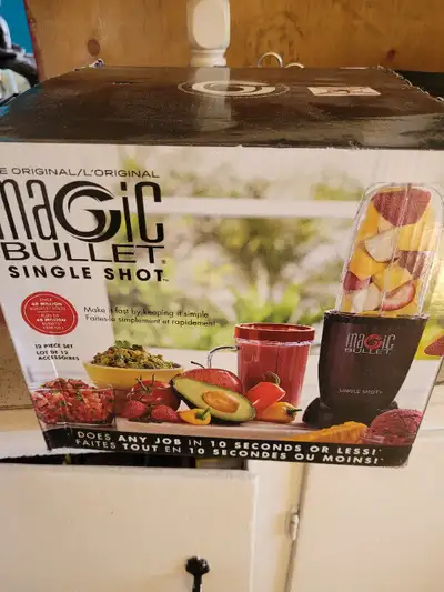 Mini magic bullet mixer (n.i.b.), View more