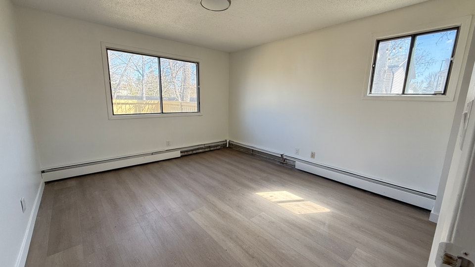 Modern & Spacious 2 Bed 1 Bath - HEAT INCLUDED starting at $1595 4