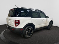 Check out this vehicle's pictures, features, options and specs, and let us know if you have any ques... (image 4)