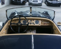 Découvrez une véritable légende de l’automobile britannique avec cette magnifique Jaguar XK140 Roads... (image 2)