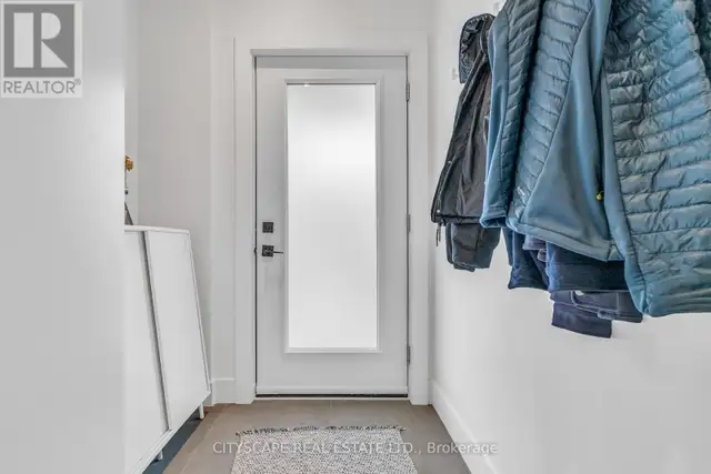 UPPER - 61 EDWIN AVENUE Toronto (Dovercourt-Wallace Emerson-Junc in Long Term Rentals in City of Toronto - Image 5