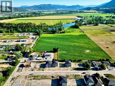 DEVELOPER ALERT!!! This well priced lot offers an excellent opportunity for duplex development in on...