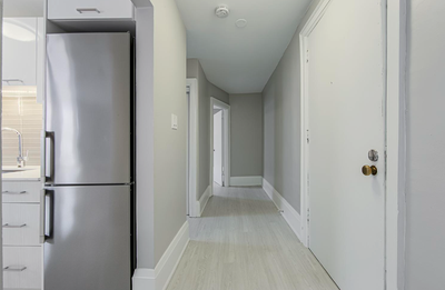 Tichester Park Manors This cluster of low-rise historic buildings is situated in the family-oriented...