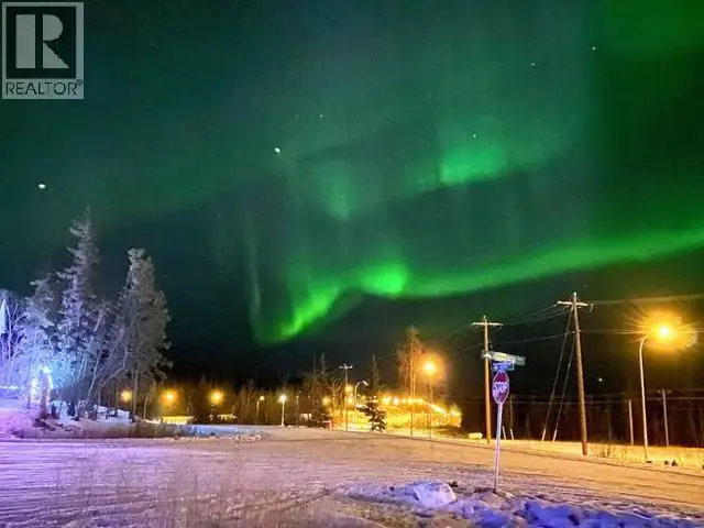 2 MACKENZIE COURT Whitehorse, Yukon in Houses for Sale in Whitehorse - Image 32