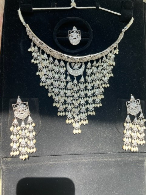 BEAUTIFUL INDIAN CHOKER SETS start from $20-$75/- in Jewellery & Watches in Markham / York Region - Image 2