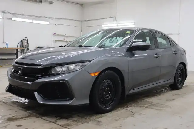 2018 Honda Civic Hatchback LX in Cars & Trucks in Saskatoon - Image 5