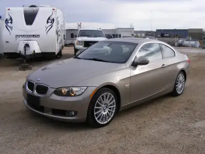 2010 BMW-X1/AUTO/AIR/TILT/CRUISE/HEATED LEATHER/SUNROOF/NAV/3.0 LITRE/AWD/CLEAN BC UNIT/WARRANTY 6 M...