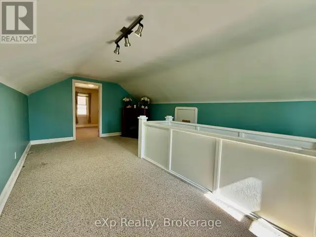 251 11TH AVENUE Hanover, Ontario in Houses for Sale in Owen Sound - Image 12