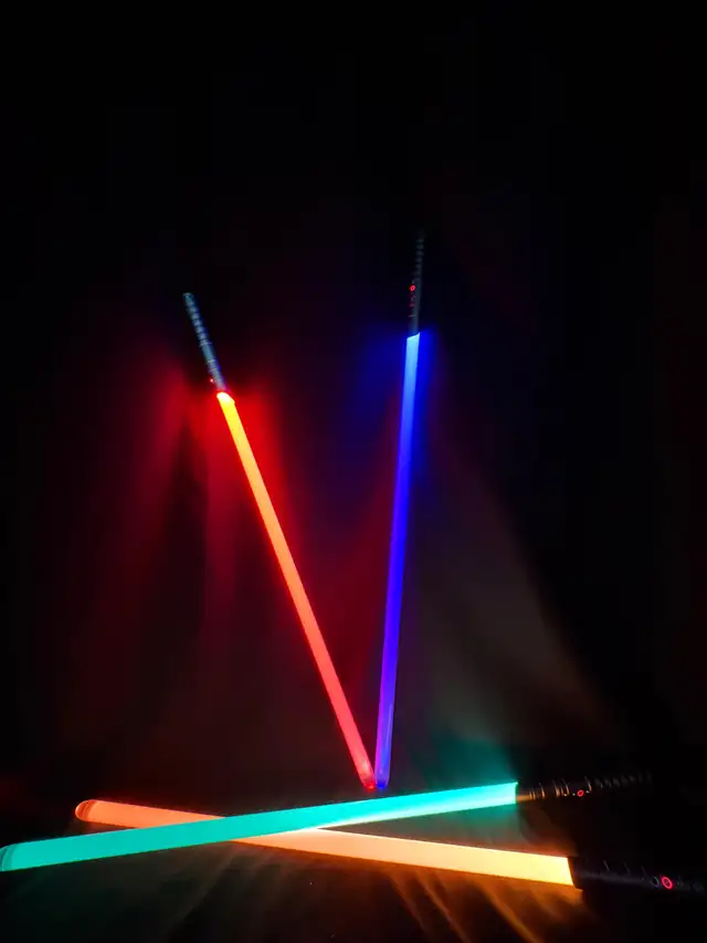 lightsabers422058935211806720