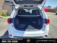 No accident Reported, Ontario vehicle with Lots of Options! Call (905) 791-3300 - Black Leather/ Lea... (image 8)