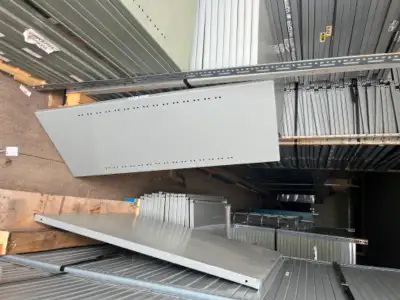 Tablette Métalware en métal (étagère) 18"x 48" (usagé), View more