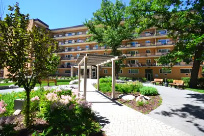 Welcome to Wilmot Park Plaza! Call or Text (204) 475-4158 to book your viewing today! Visit www.hous...