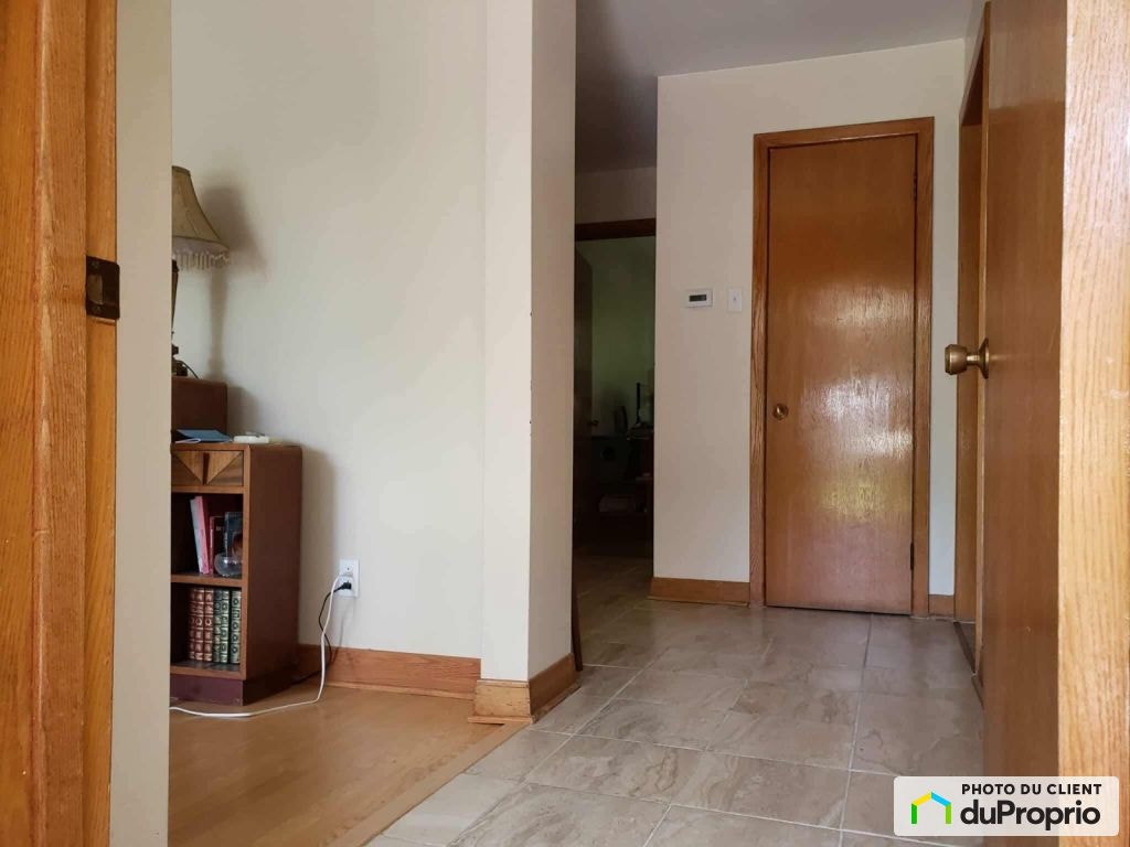 $729,000 - Bungalow for sale in Ahuntsic / Cartierville — photo 2