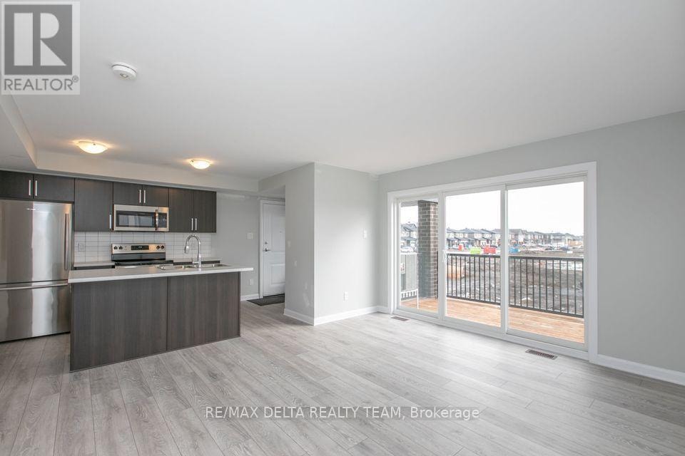 UNIT D - 701 AMBERWING PRIVATE Ottawa, Ontario 4