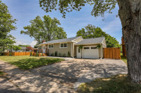 BEAUTIFULLY RENOVATED TOP-TO-BOTTOM - 2+2 BED, 2 BATH St. Catharines Ontario Preview