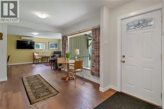 4800 Lewis Rd Campbell River, British Columbia in Houses for Sale in Campbell River - Image 9