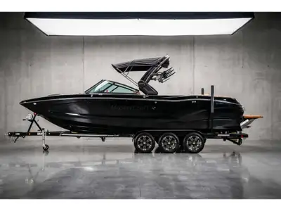 US-MBCPPCA6G122 RARETÉ SUR LE MARCHÉ!Superbe MasterCraft X26 avec seulement 100 heures d’utilisation...
