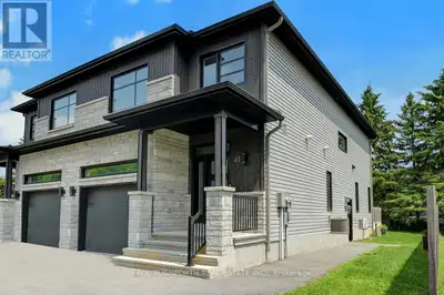41 BANK STREET Russell, Ontario