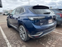 Leather Seats! This Buick Envision combines a practical size with a long list of standard features t... (image 4)