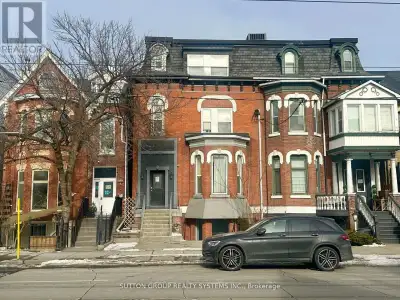 L3 - 210 CARLTON STREET Toronto (Cabbagetown-South St. James Tow