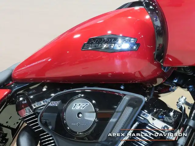 2025 Harley-Davidson FLTRX - Road Glide in Sport Touring in Cambridge - Image 15