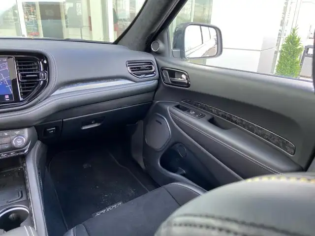 2024 Dodge Durango SRT 392 | 6.4L SRT HEMI V8 Engine in Cars & Trucks in Edmonton - Image 31