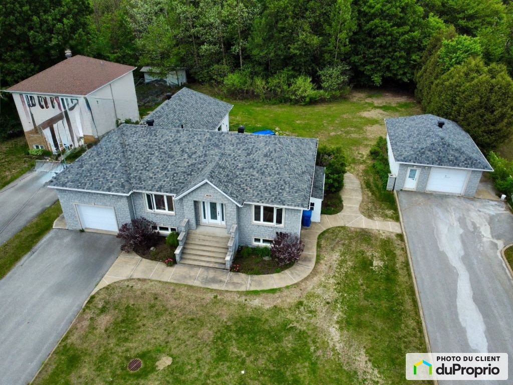 $929,400 - Intergenerational for sale in Mascouche — photo 1