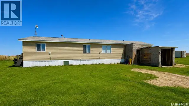 RM of Sarnia Acreage Farmland Sarnia Rm No. 221, Saskatchewan in Houses for Sale in Moose Jaw - Image 35