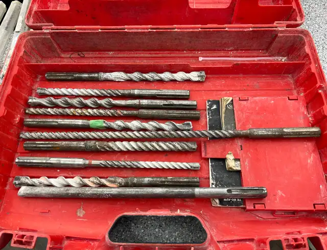 Hilti TE 60 Rotary Hammer Drill in Power Tools in City of Toronto - Image 5
