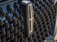 Dynamic Handling Package, Full Rear Console! Full of amazing design both inside and out, this Lincol... (image 9)