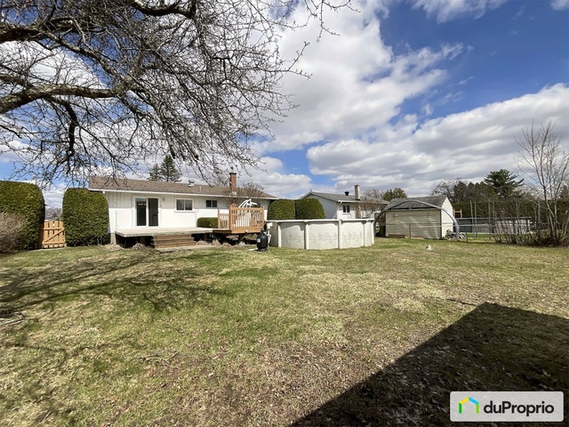 $575,000 - Bungalow for sale in St-Basile-Le-Grand — photo 2