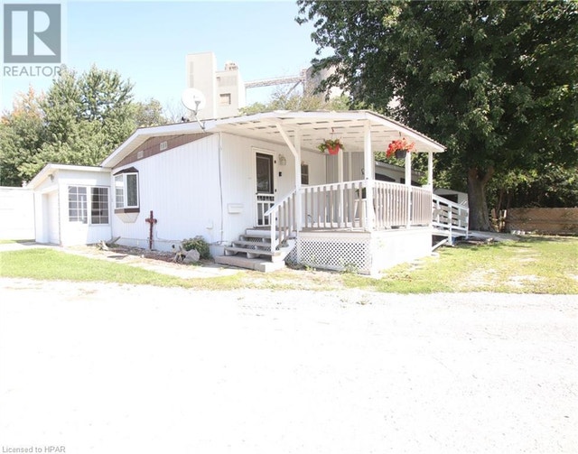 343 VICTORIA Street Unit 15 Clinton, Ontario Houses for Sale Grand