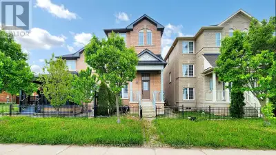 44 OLD OAK LANE Markham (Cornell), Ontario