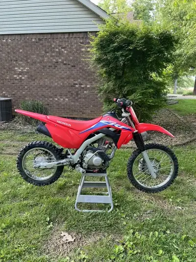 2022 HONDA CRF250R-RED!, View more