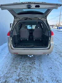 2011 TOYOTA SIENNA LE 3.5L V6 AWD - 7 PASSAGERS —- FINANCEMENT MAISON DISPONIBLE AVEC ACOMPTE DE 4,2... (image 6)
