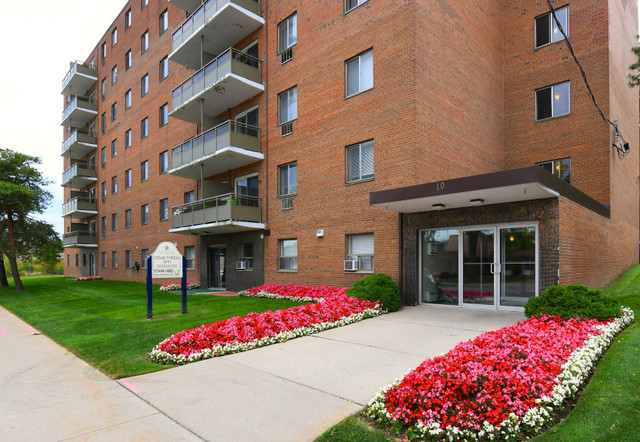 1 bedroom apartment at Cedar Towers in Cambridge Utilities Incl. in Long Term Rentals in Cambridge