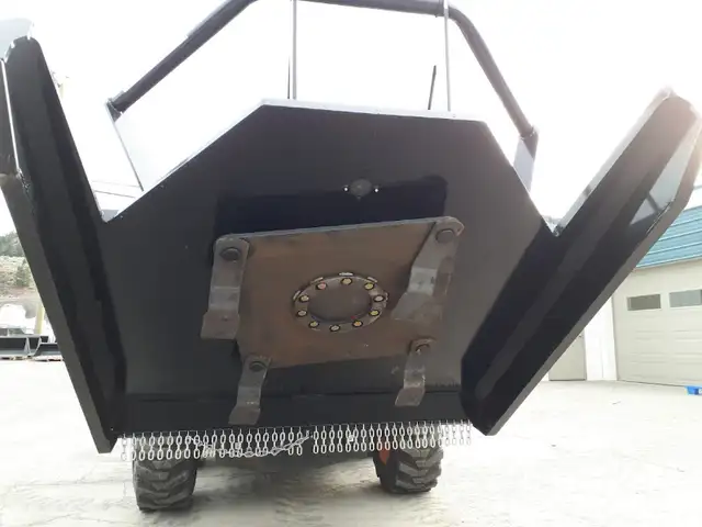 Blue Diamond Extreme Duty Brush Cutter for High Flow Skid Steer in Other in Kamloops - Image 3