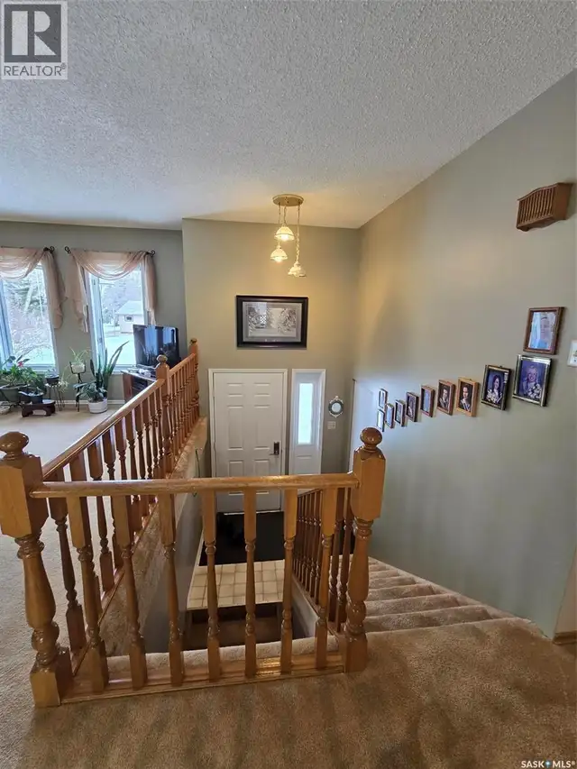 903 Assiniboia AVENUE Grenfell, Saskatchewan in Houses for Sale in Regina - Image 11