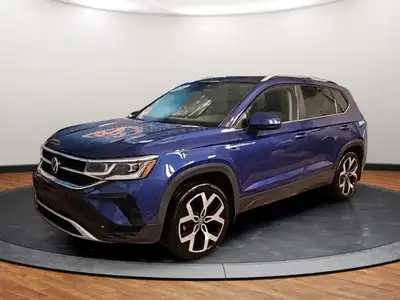 . AWD!LEATRHER!SUNROOF!BACKUP CAMERA!HEATED SEATS!*** Sale Price includes $1,000 finance credit when...