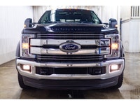 **ONE OWNER - ACCIDENT FREE** 185,810 KM This 2018 Ford F-450 4x4 Crew Cab Lariat Dually is powered... (image 4)