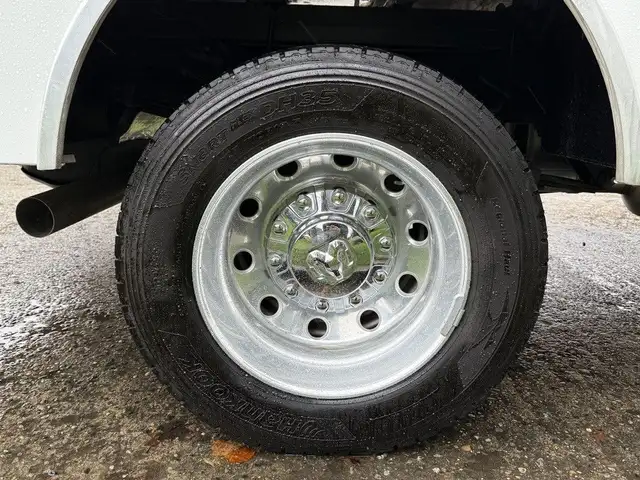 2024 Ram 5500 Heavy Duty Laramie 4x4 Crew Cab Cummins Service Tr in Heavy Trucks in Regina - Image 71