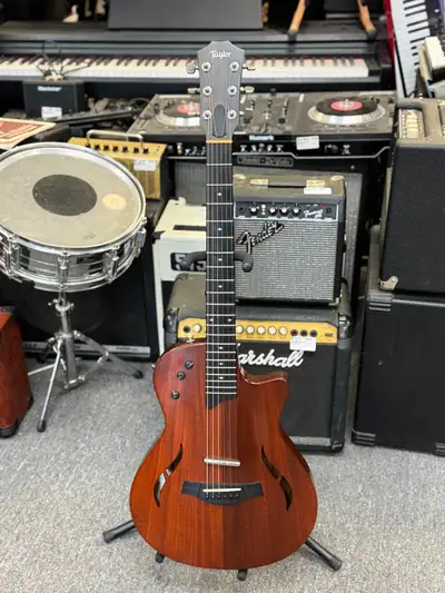 Taylor T5z Classic Acoustic Hybrid Guitar - Mahogany, View more