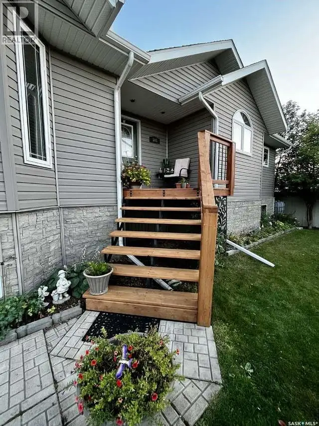 305 3rd STREET St. Brieux, Saskatchewan in Houses for Sale in Saskatoon - Image 5