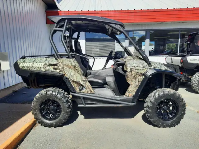 2019 Can-Am Commander XT 1000 R Low Kms in ATVs in Bridgewater - Image 14