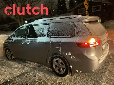 NO ACCIDENTS / CLEAN CARFAX / 1 OWNER / Power Sliding Doors, Auto Dimming Rearview Mirror, Front Hea...