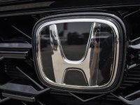 "" Engine: 2.0-litre 16 valve Direct Injection DOHC 4-cylinder L/100Km City: 6.0 L/100Km Hwy: 6.9 (image 8)